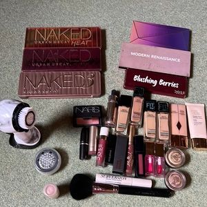 Makeup lot